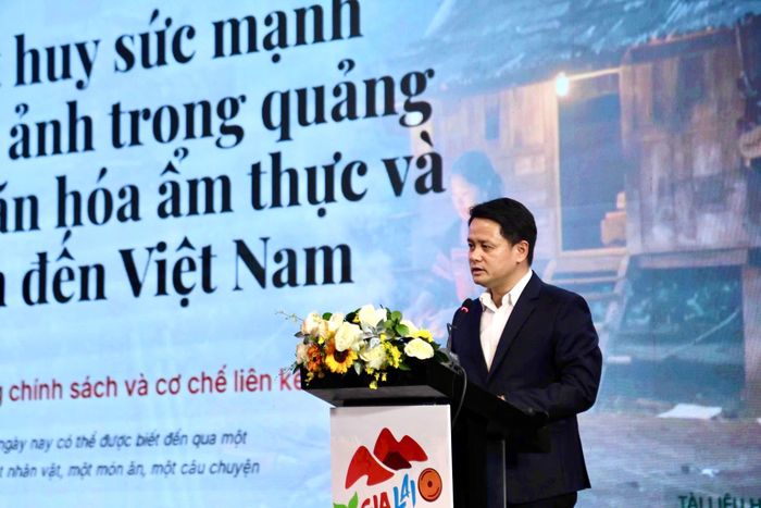 Ông Đặng Trần Cường, Cục trưởng Cục Điện ảnh chia sẻ tại hội thảo.