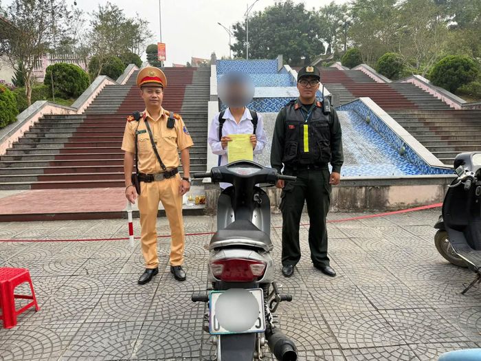 Lực lượng cảnh sát giao thông đã lập biên bản vi phạm hành chính đối với B.N.G về 5 hành vi vi phạm.