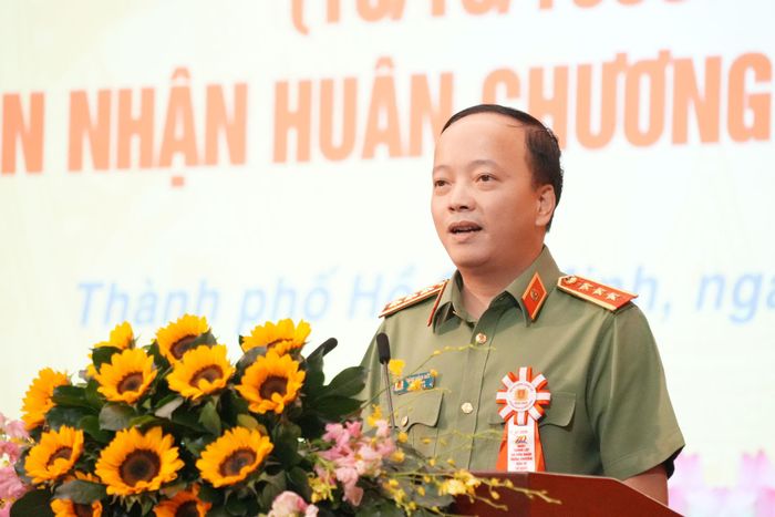 Thượng tướng Đặng Hồng Đức Thứ trưởng Bộ Công an phát biểu tại buổi lễ. Ảnh: Thạc Hiếu