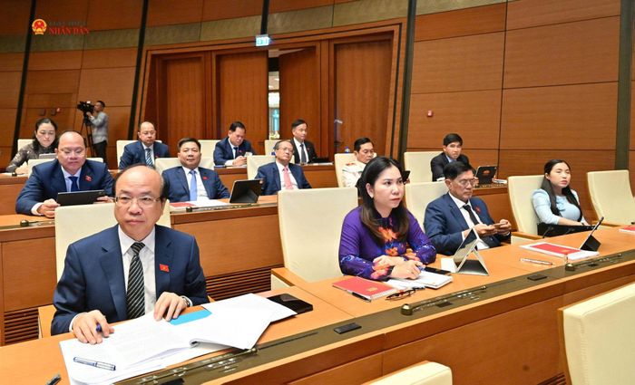 Các đại biểu tham dự phiên khai mạc. Ảnh: Quang Khánh