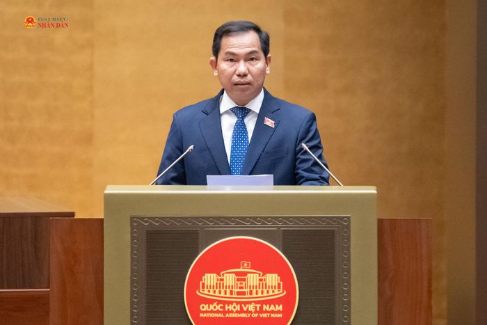 Tổng Thư ký Quốc hội, Chủ nhiệm Văn phòng Quốc hội Lê Quang Mạnh giới thiệu đại biểu tham dự Phiên khai mạc. Ảnh: Phạm Thắng