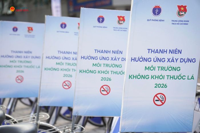 Chương trình nhằm nâng cao nhận thức, trách nhiệm của cộng đồng, đặc biệt là thanh thiếu niên, về phòng, chống tác hại của thuốc lá.