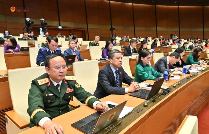 Các đại biểu tham dự phiên họp. Ảnh: Quang Khánh