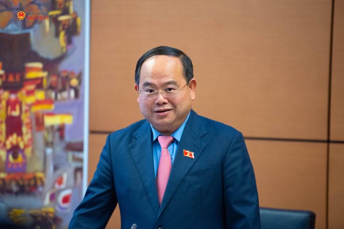 Trưởng đoàn đại biểu Quốc hội TP. Quảng Ninh Quản Minh Cường phát biểu. Ảnh: Xuân Quý