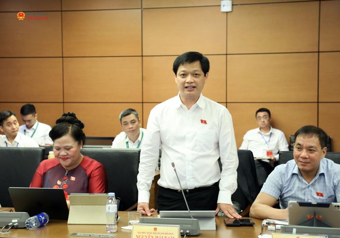 Đại biểu Nguyễn Hải Nam (TP. Huế) phát biểu. Ảnh: Trọng Hiếu