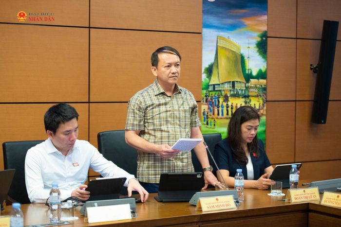 ĐBQH Sầm Minh Hồ (Cao Bằng) phát biểu