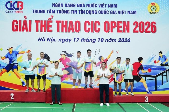 Trao Giải đôi nam môn bóng bàn