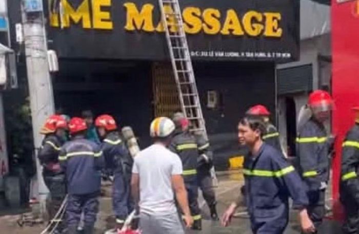 Nguyên nhân vụ cháy đang được làm rõ.