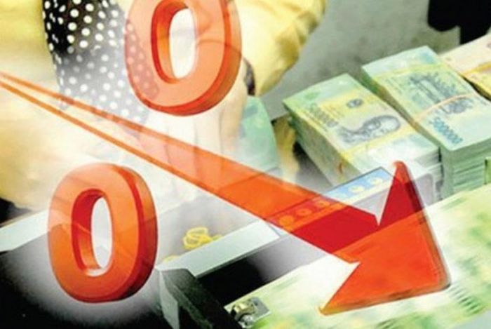 Lãi suất cho vay cao ảnh hưởng đến khả năng tiếp cận vốn tín dụng của doanh nghiệp, người dân. Ảnh minh họa