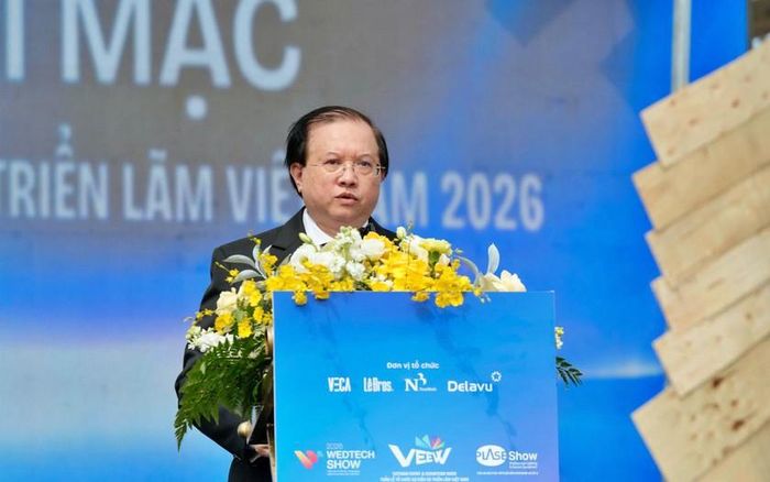 Thứ trưởng Bộ Văn hóa, Thể thao và Du lịch Tạ Quang Đông.