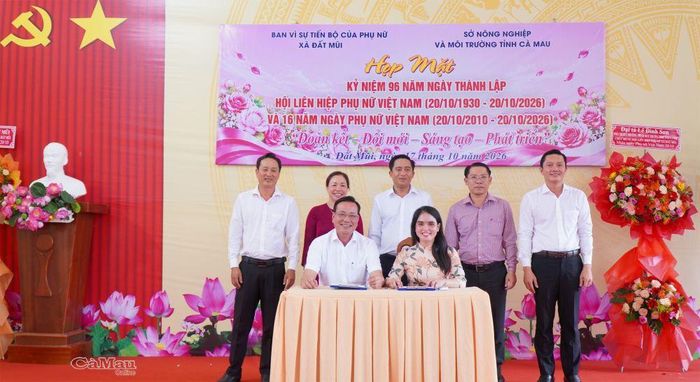 Cũng tại chương trình, Sở Nông nghiệp và Môi trường và Hội Liên hiệp Phụ nữ xã Đất Mũi ký kết phối hợp hỗ trợ thực hiện công trình cây xanh trên địa bàn xã giai đoạn 2026-2030, góp phần xây dựng Đất Mũi trở thành đô thị hiện đại, sinh thái.