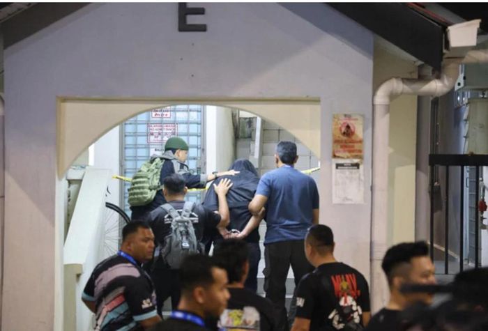 Nghi phạm đã ra đầu thú. Ảnh: Kosmo!