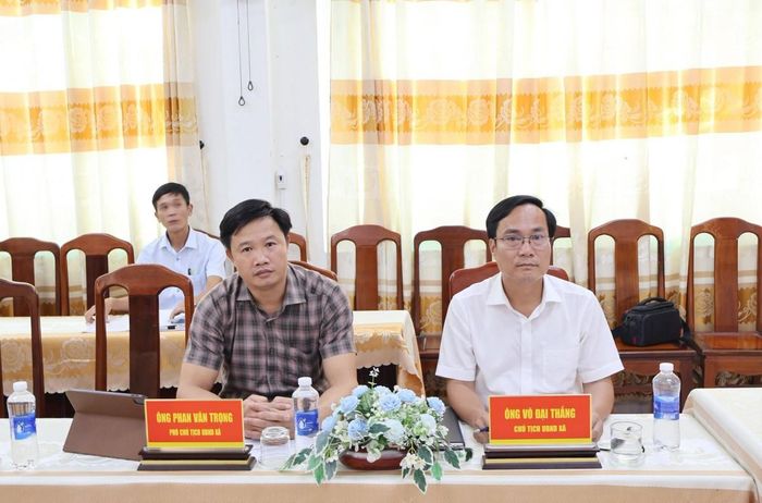 Lãnh đạo xã Lộc An tham dự buổi làm việc