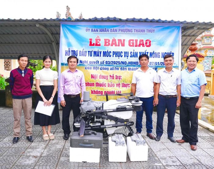 Máy bay không người lái góp phần cơ giới hóa sản xuất nông nghiệp tại Thanh Thủy.