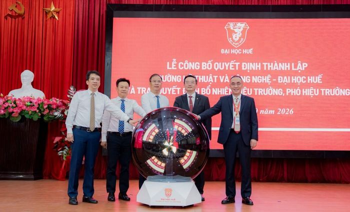 Đại học Huế công bố thành lập Trường Kỹ thuật và Công nghệ, mở rộng định hướng đào tạo liên ngành, nghiên cứu khoa học và chuyển giao công nghệ.