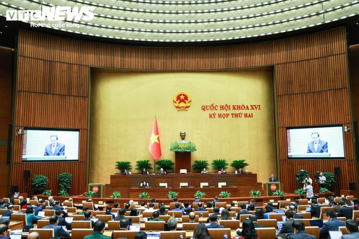 Kỳ họp dự kiến kéo dài 28 ngày, trong đó Quốc hội bố trí họp 6 ngày thứ Bảy, 1 ngày Chủ nhật. Từ ngày 15-19/11, Quốc hội nghỉ để các cơ quan của Quốc hội, Chính phủ và các cơ quan hữu quan tiếp thu, chỉnh lý, hoàn thiện các dự thảo luật, nghị quyết.