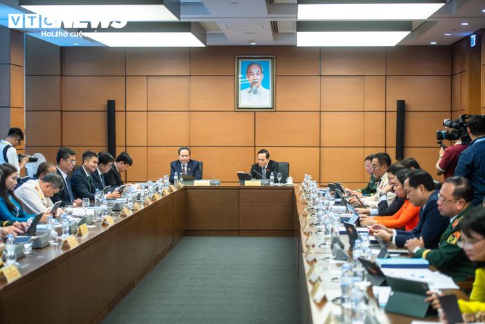 Quang cảnh phiên thảo luận. (Ảnh: Viên Minh)