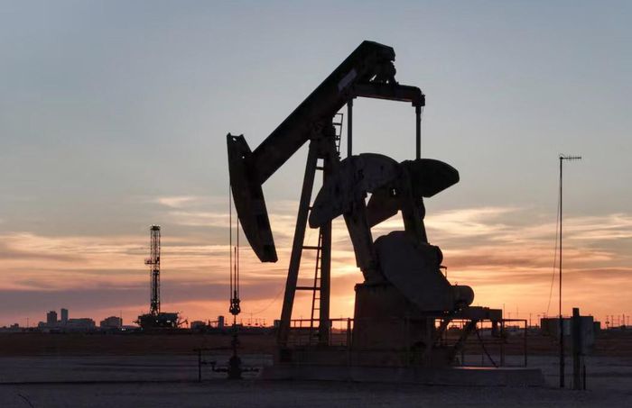 Một giàn khoan dầu tại bang Texas (Mỹ). Ảnh: Reuters