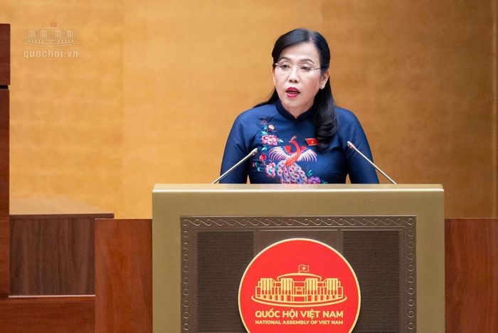 Chủ nhiệm Ủy ban Khoa học, Công nghệ và Môi trường của Quốc hội Nguyễn Thanh Hải báo cáo thẩm tra. Ảnh: Quochoi.vn
