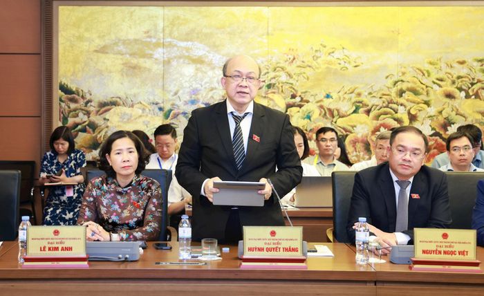 Đại biểu Huỳnh Quyết Thắng (Đoàn thành phố Hà Nội) phát biểu thảo luận. Ảnh: Văn Tuyến