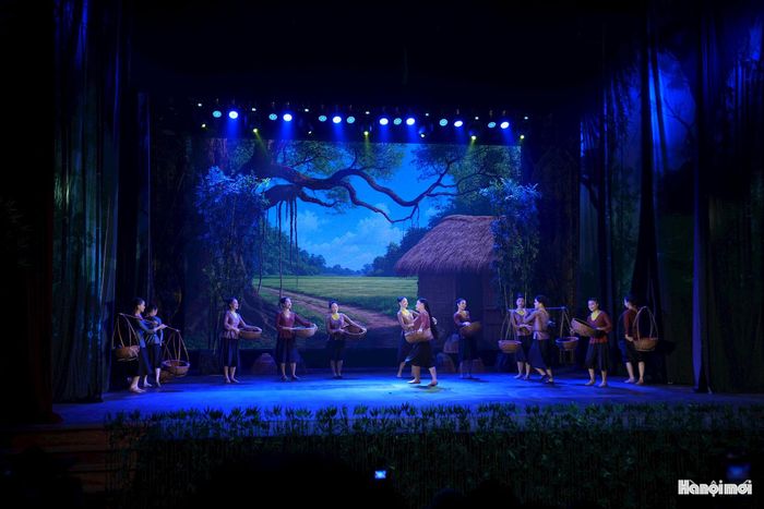 Với “Lời của tre”, Liên đoàn Xiếc Việt Nam góp thêm một cách kể chuyện về văn hóa dân tộc trên sân khấu đương đại. Khi ánh đèn khép lại, dư âm của những thanh âm tre và hình ảnh thân thuộc vẫn gợi nhắc người xem về sức sống bền bỉ của truyền thống – những giá trị được trao truyền qua các thế hệ và tiếp tục ngân vang trong đời sống hôm nay.
