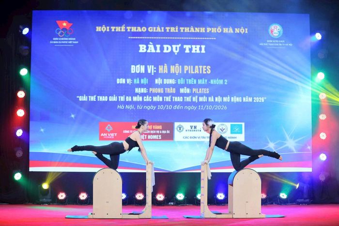 Vận động viên thi môn Pilates tại giải. Ảnh: Ngân Hà
