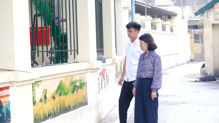 Một bức tường được làm đẹp không phải là công trình lớn, nhưng cách công trình ấy được tạo nên lại mang ý nghĩa sâu sắc. Ảnh: Đỗ Duẩn
