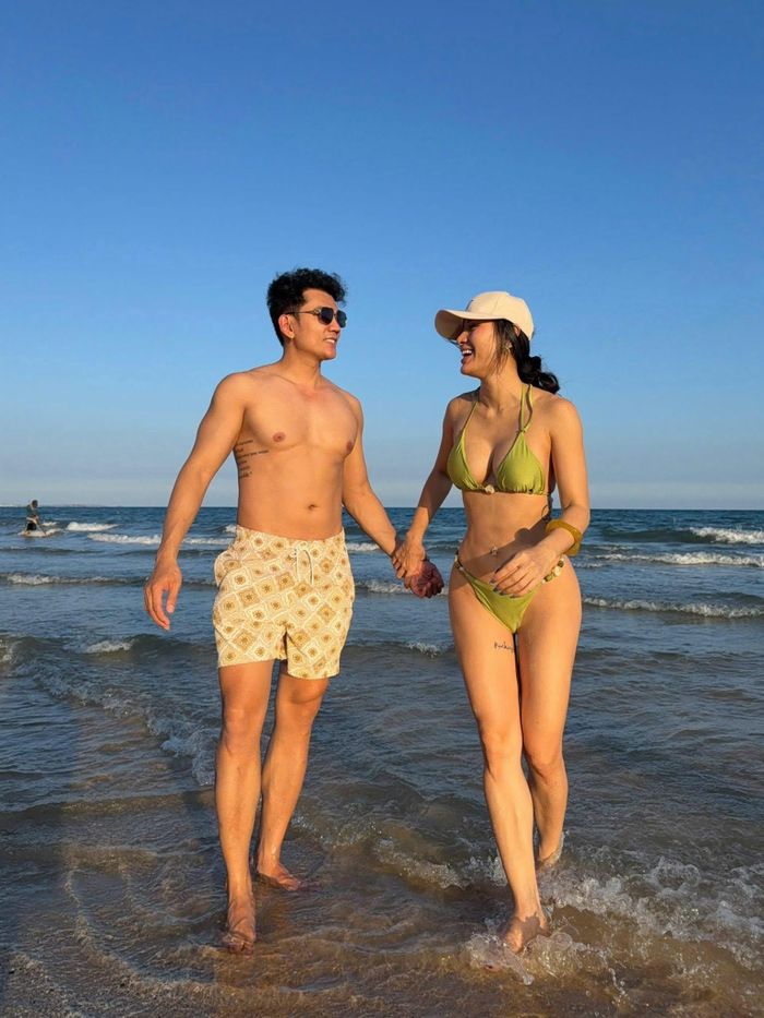 Trên mạng xã hội, Phương Trinh Jolie cũng nhiều lần chia sẻ hành trình tập luyện, truyền cảm hứng đến những phụ nữ mong muốn xây dựng lối sống khỏe mạnh và yêu thương bản thân.