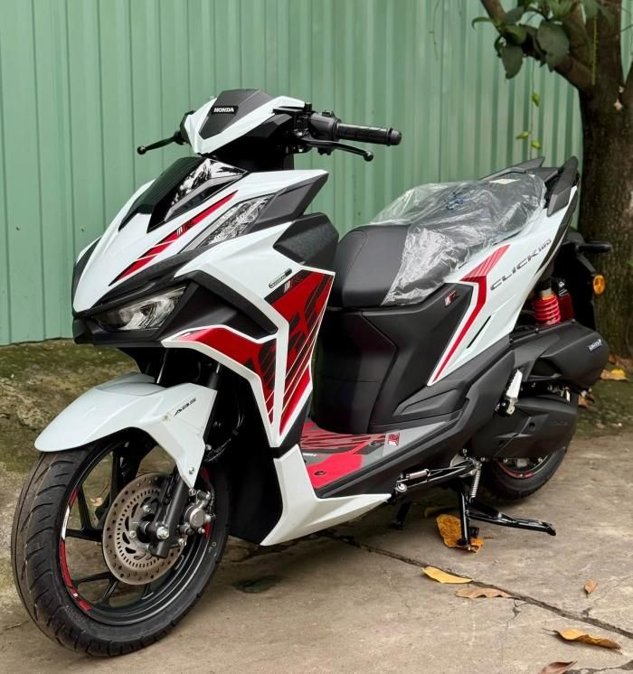 Honda đã giới thiệu CLICK160R Limited Edition.
