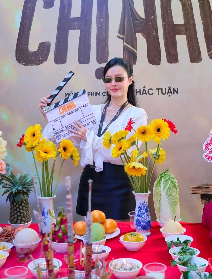 Midu khai máy phim điện ảnh mới do cô làm nhà sản xuất, bỏ chi phí đầu tư.