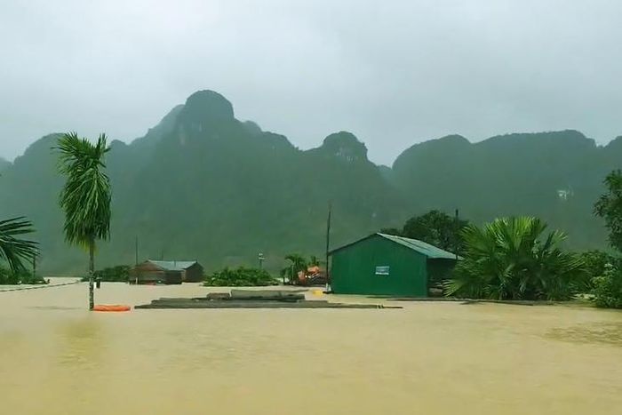 Tân Hóa ngập sâu trong trận lũ lịch sử năm 2020. Ảnh: N.T.