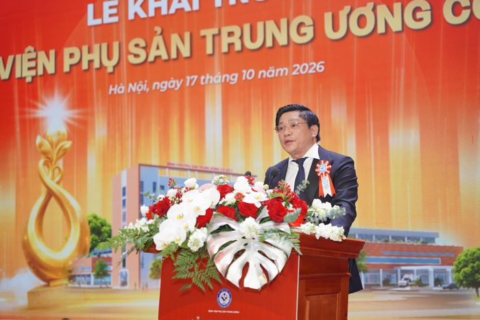 GS.TS Nguyễn Duy Ánh - Giám đốc Bệnh viện Phụ sản TW báo cáo kết quả hoạt động của Cơ sở 2 Bệnh viện Phụ sản TW thời gian qua. Ảnh: Thanh Hải