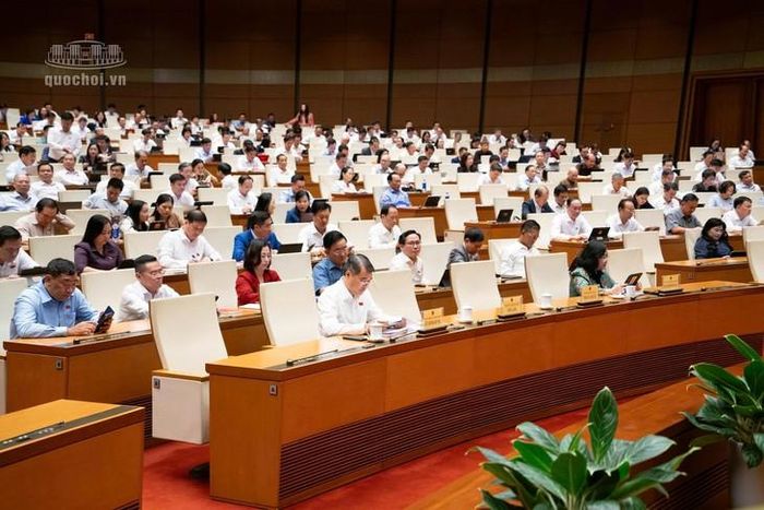 Các đại biểu tham gia phiên họp. Ảnh: Media Quốc hội