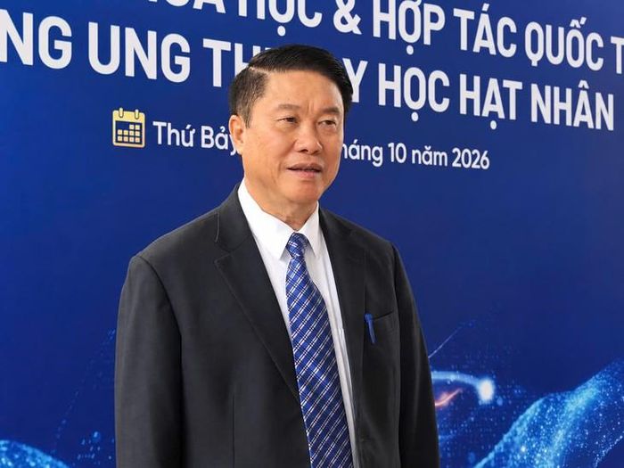 TTƯT.PGS.TS.BSCC Trần Đình Hà, Phó Giám đốc Bệnh viện Đa khoa Phương Đông, Giám đốc Trung tâm Ung bướu, Xạ trị và Y học hạt nhân Quốc tế Phương Đông. Ảnh: Quỳnh Mai.
