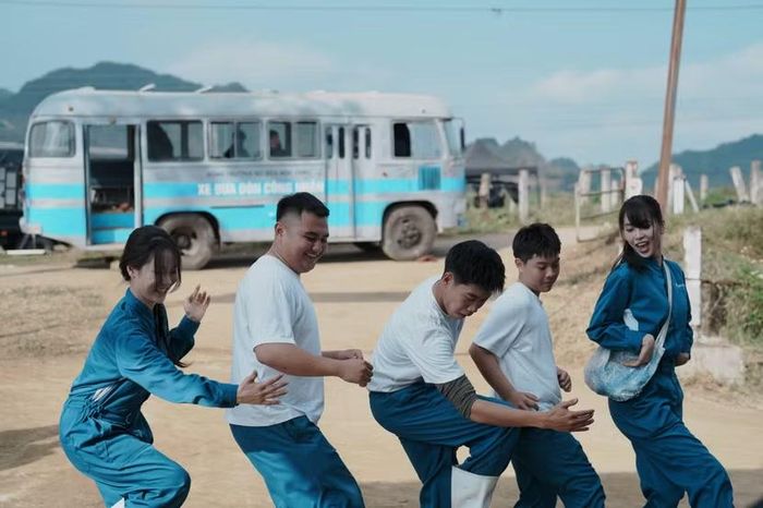 Những hình ảnh vui nhộn trên phim trường "Bò sữa bay"