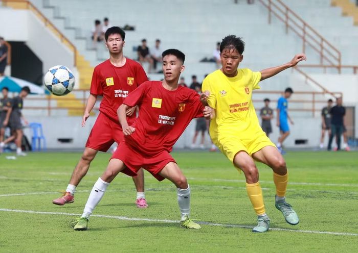 Bảng B: THPT Lê Văn Thiêm 1-1 THPT Xuân Phương