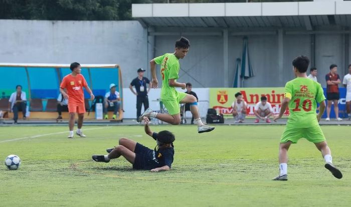 Bảng W: THPT Chúc Động 3-1 THPT Nguyễn Tất Thành Thanh Xuân