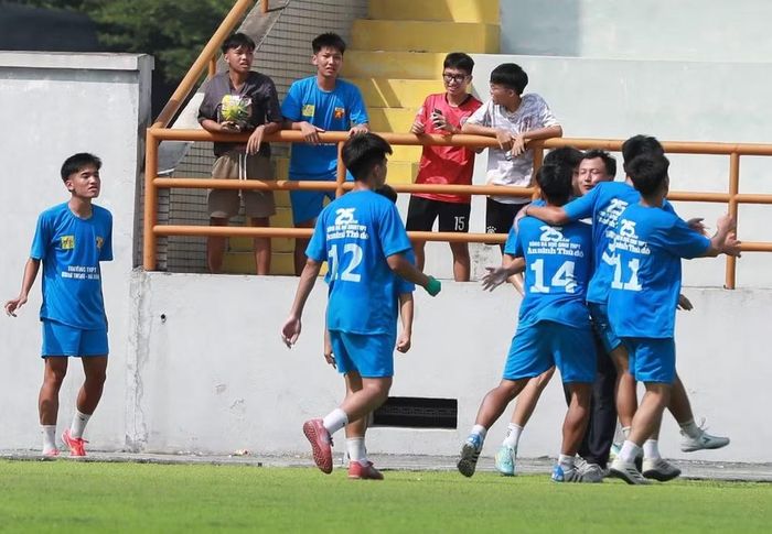 Bảng AA: THPT Chuyên KHXH-NV 1-3 THPT Quang Trung Hà Đông