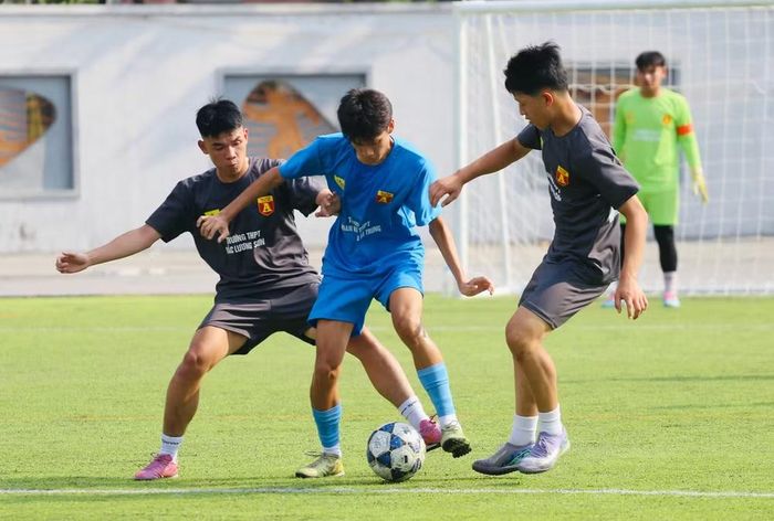 Bảng O: THPT Bắc Lương Sơn 0-2 THPT Đoàn Kết HBT