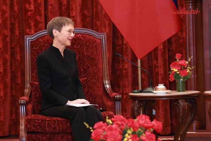 Thủ tướng Công quốc Liechtenstein Brigitte Haas phát biểu tại cuộc tiếp. Ảnh: Quang Vinh