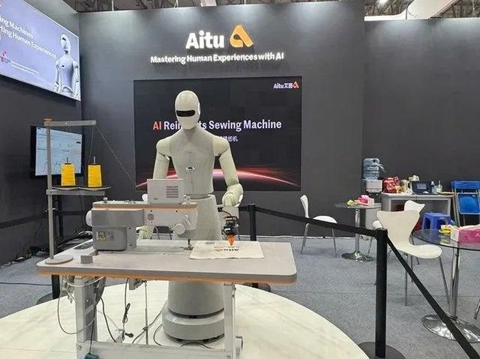  Robot hình người chưa thể hoàn toàn trở thành công nhân. Ảnh: Jack Technology