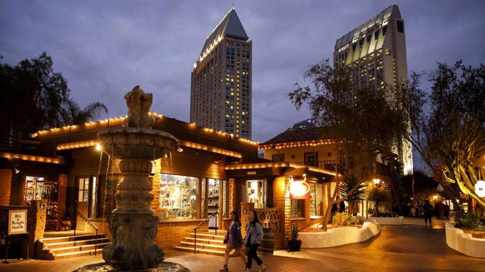  Khách sạn Manchester Grand Hyatt ở San Diego, California, Mỹ. Tập đoàn này có khoảng 30% số phòng nằm trong các khách sạn hạng sang. Ảnh: Bloomberg