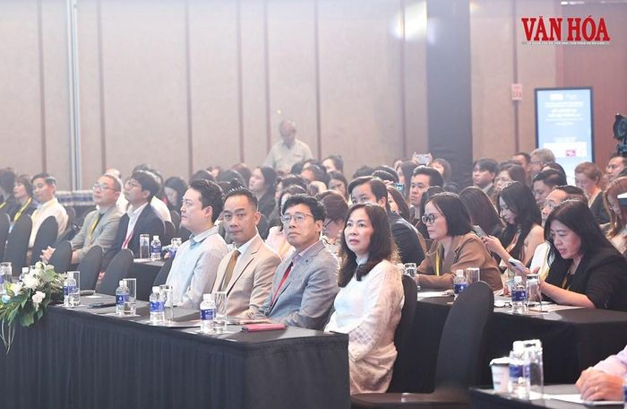 Lãnh đạo Sở VHTTDL TP. Đà Nẵng cùng các đại biểu tham dự sự kiện