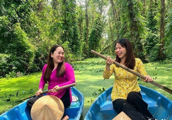 Cà Mau khuyến khích các đơn vị kinh doanh du lịch tham gia kích cầu nhân sự kiện Ngày Văn hóa Việt Nam và Festival Tôm Cà Mau - lần thứ II năm 2026