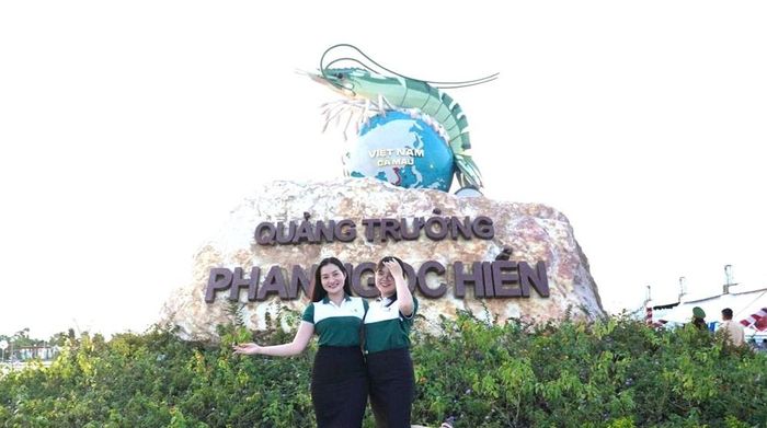 Theo dự kiến, Lễ khai mạc Ngày Văn hóa Việt Nam và Festival Tôm Cà Mau được tổ chức ở Quảng trường Phan Ngọc Hiển