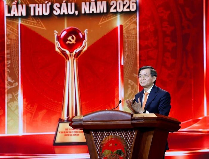 Ủy viên Bộ Chính trị, Giám đốc Học viện Chính trị quốc gia Hồ Chí Minh Đoàn Minh Huấn, Phó Trưởng Ban Chỉ đạo 35 Trung ương, Trưởng Ban Chỉ đạo Cuộc thi phát biểu tại buổi Lễ