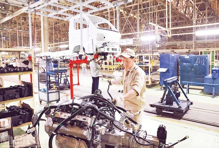 Dây chuyền lắp ráp trong nhà máy THACO AUTO.