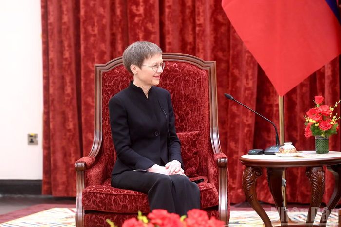 Thủ tướng Công quốc Liechtenstein Brigitte Haas phát biểu tại cuộc tiếp.