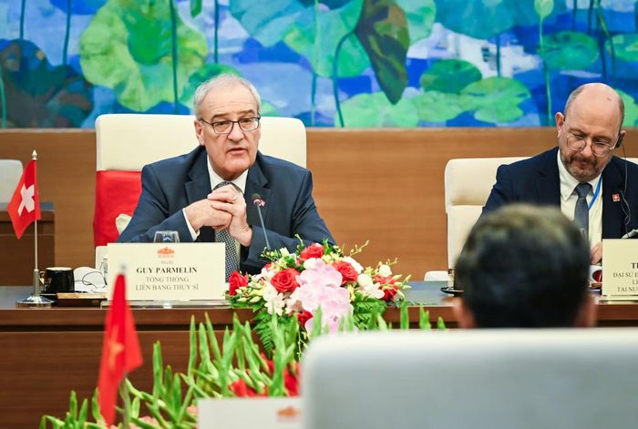 Tổng thống Liên bang Thụy Sĩ Guy Parmelin phát biểu tại hội kiến. (Ảnh: DUY LINH)