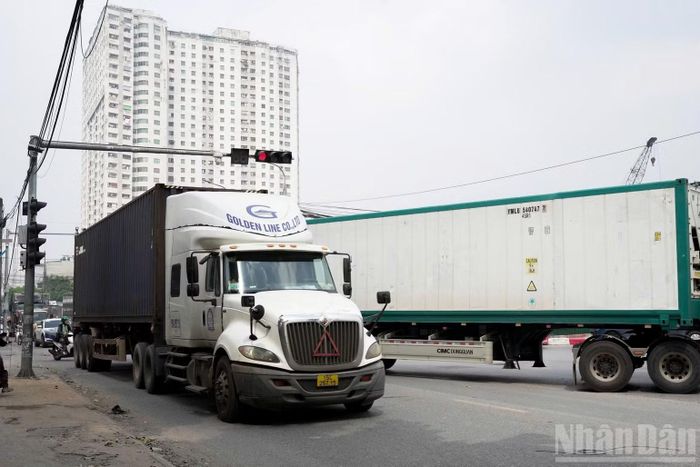 Nút giao Phạm Tu-đường 70 thường xuyên xảy ra ùn ứ vào giờ cao điểm, đặc biệt tại khu vực trước Bệnh viện K cơ sở Tân Triều. Việc tái triển khai dự án được kỳ vọng sớm giải quyết một trong những điểm nghẽn giao thông kéo dài tại cửa ngõ phía nam Thủ đô.